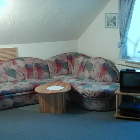 Hotel-restaurant Zum Dorfkrug ヴィンターベルク